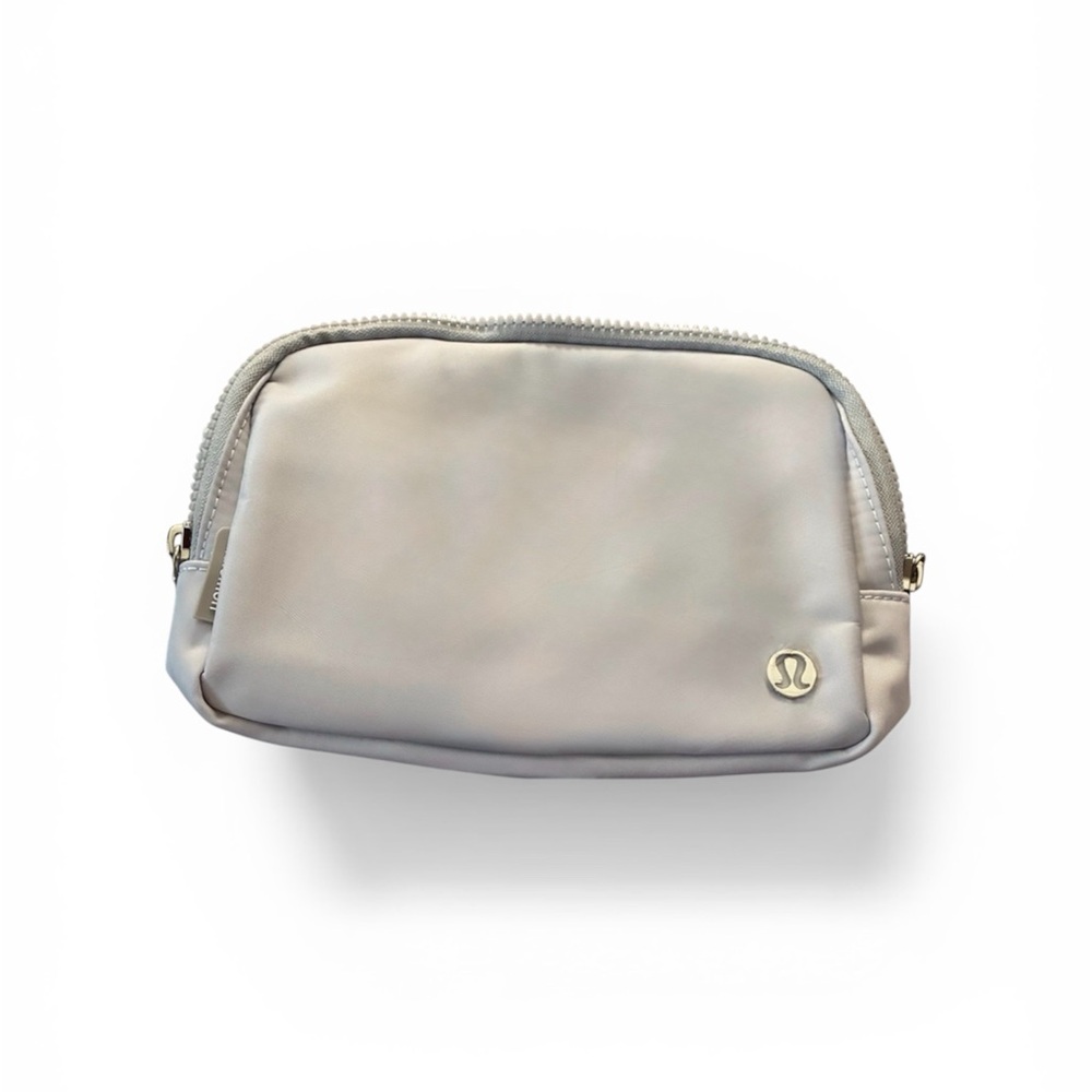 Lululemon Everywhere Belt Bag 1L